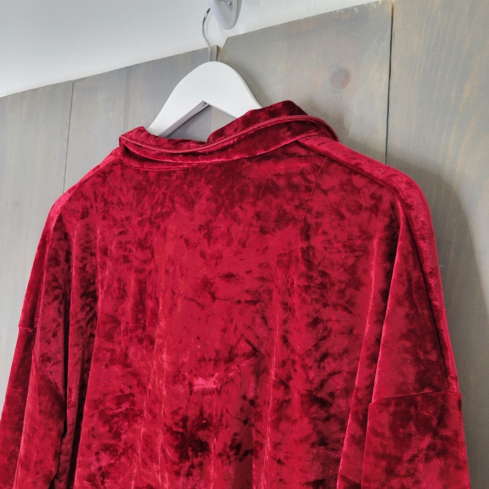Lord & Taylor Pajama Top Womens Large Red Crushed Velvet Button Down Long Sleeve - Picture 5 of 8